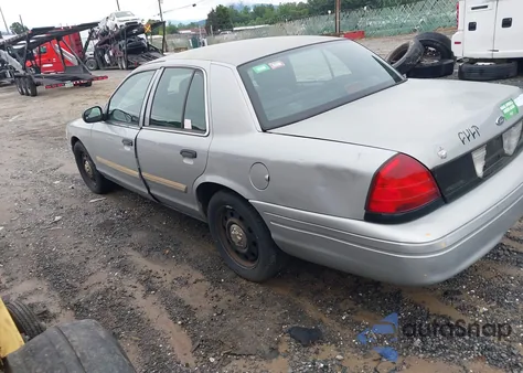 2011 Ford Crown Victoria Police Interceptor z USA, uszkodzony, nr VIN 2FABP7BV0BX177258